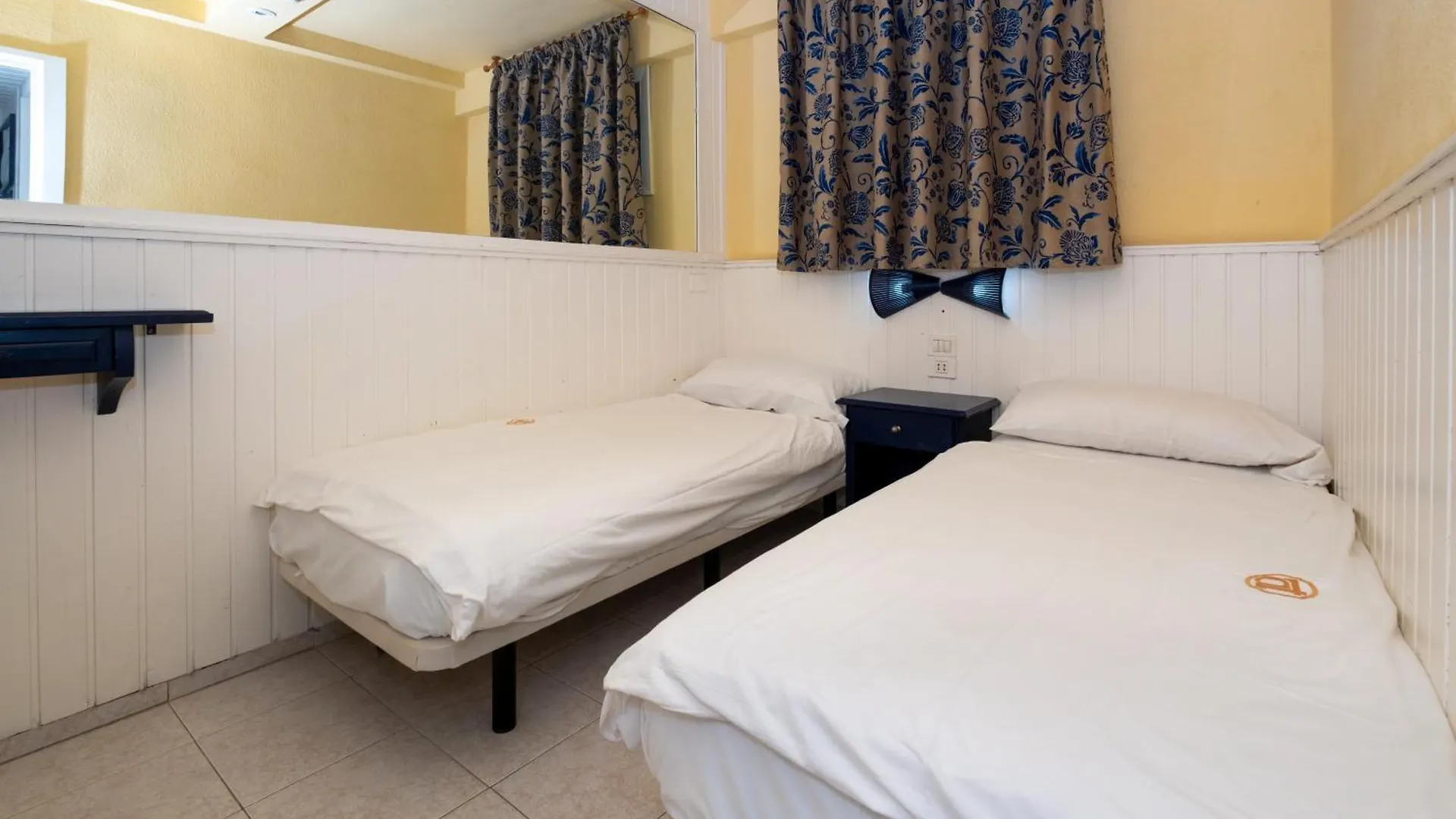 Apartamentos Teneguia Puerto de la Cruz  Spagna